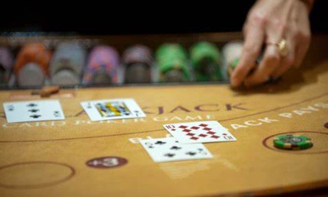 Taktik Fundamen Bermain Tangan dalam Blackjack